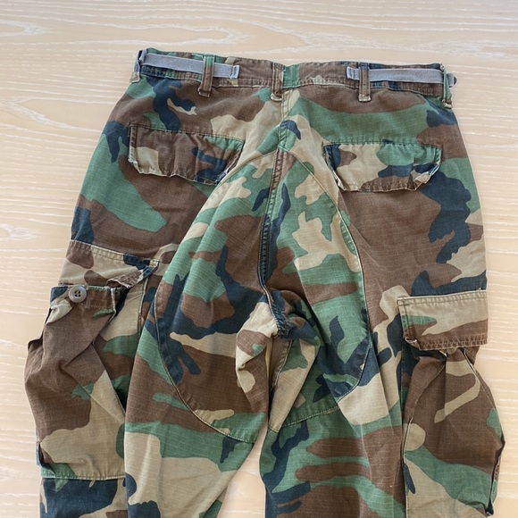Vintage Mens Camo Cargo Pants - Picture 2 of 3